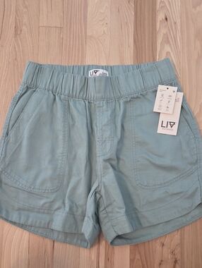 LIV OUTDOOR Harper Twill Shorts